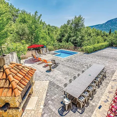Apartment Beautiful In With Kitchen Grižane