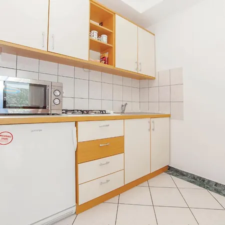 Apartment Beautiful In With Kitchen Grižane